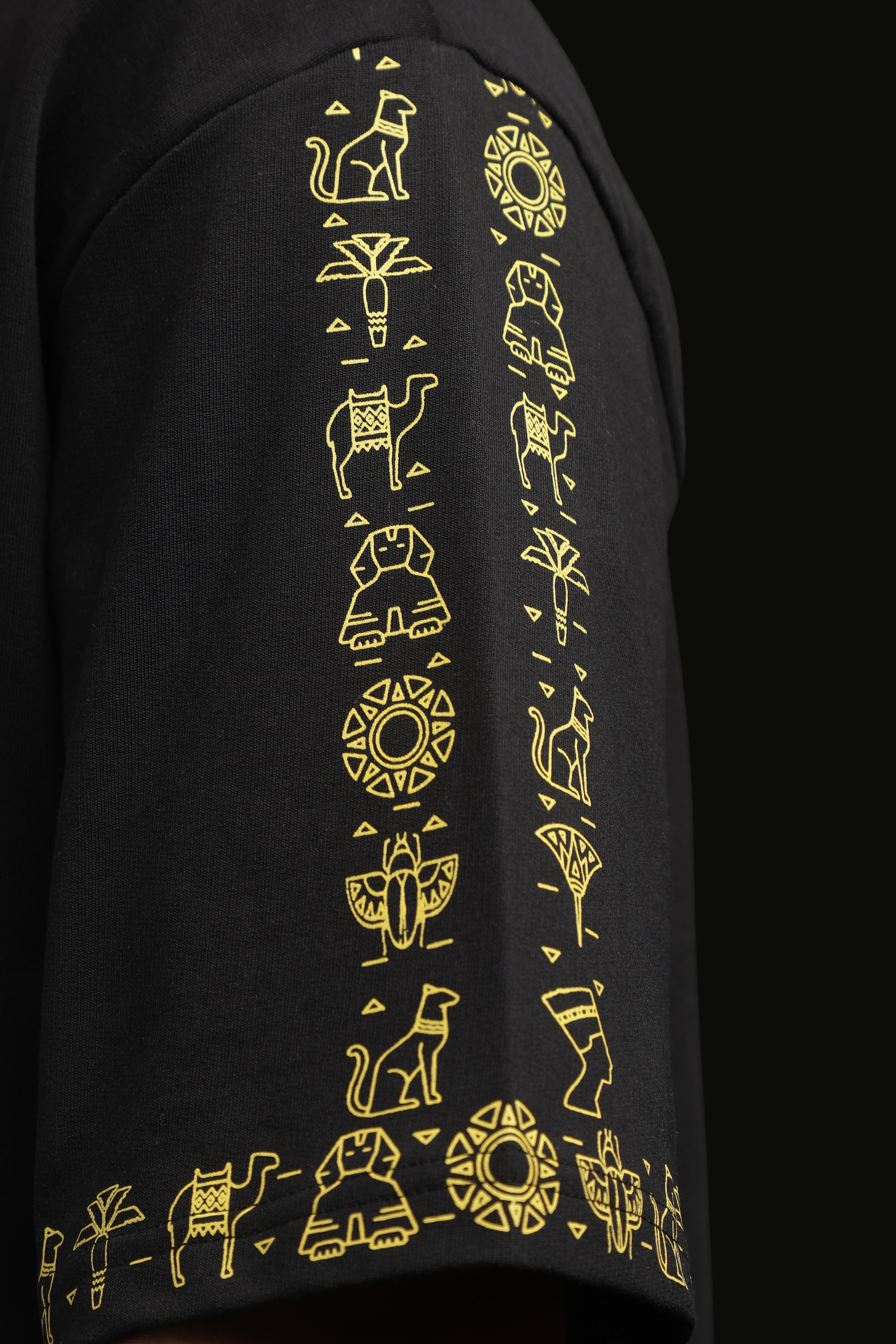 Anubis Black Oversized Tee
