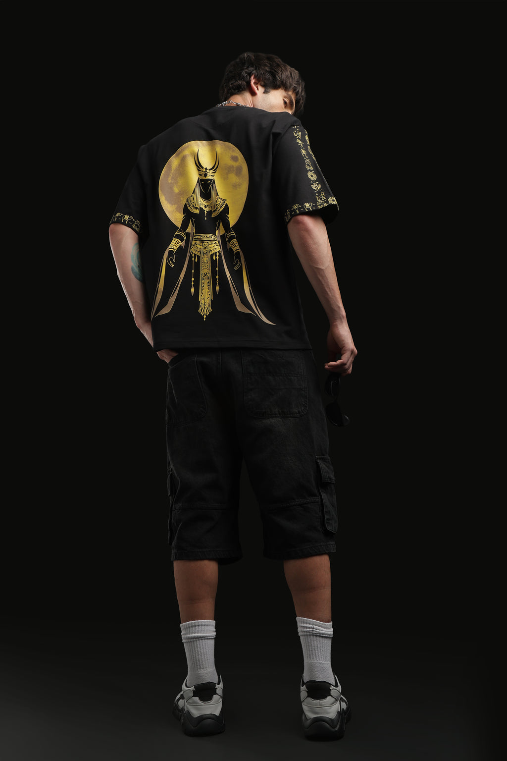 Anubis Oversized Tee - Black